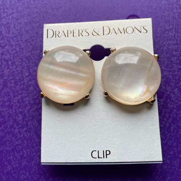 Draper's & Damon's White and Gold Tone Clip On Earrings - Picture 1 of 3